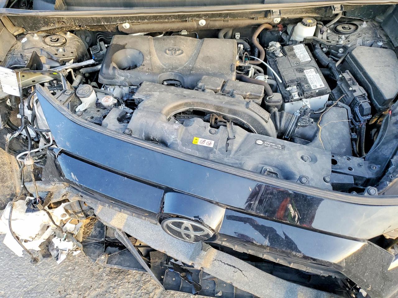 2021 TOYOTA RAV4 LE photo 23