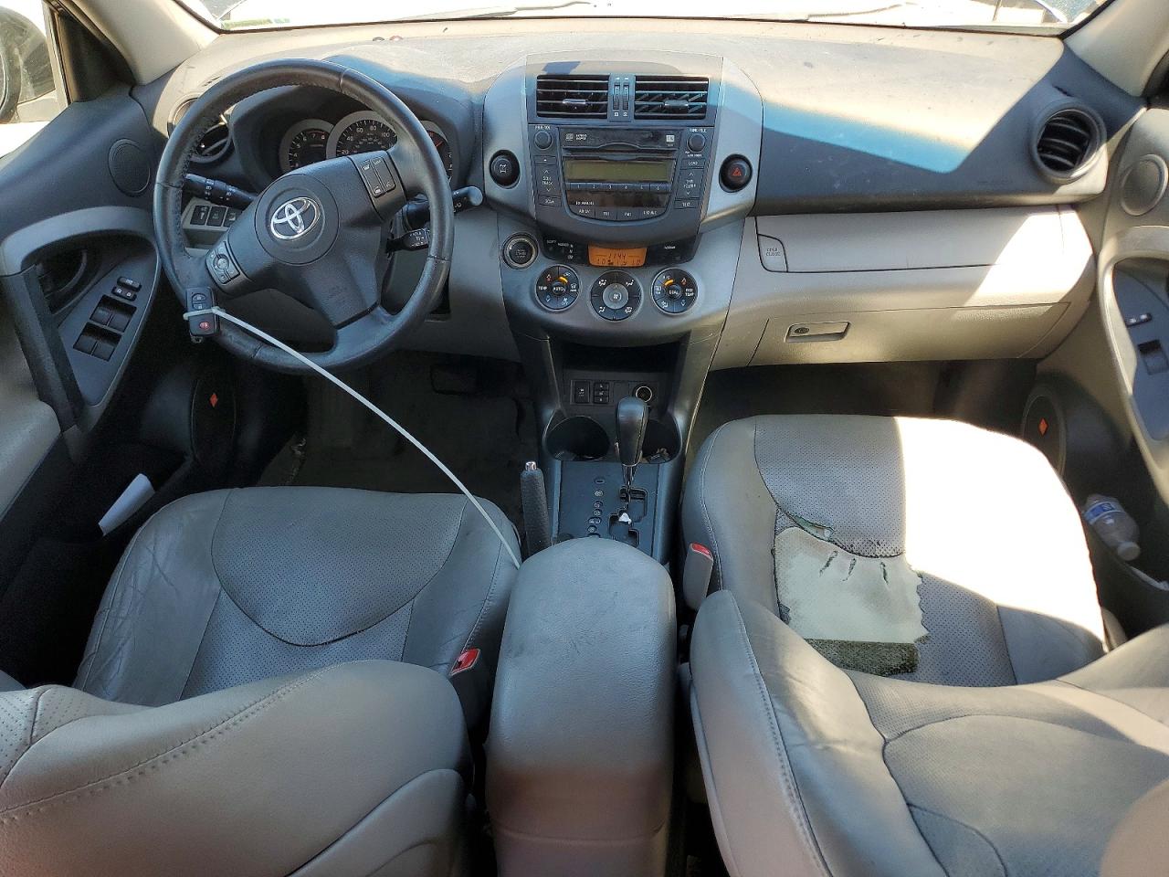 2010 TOYOTA RAV4 LIMITED photo 8