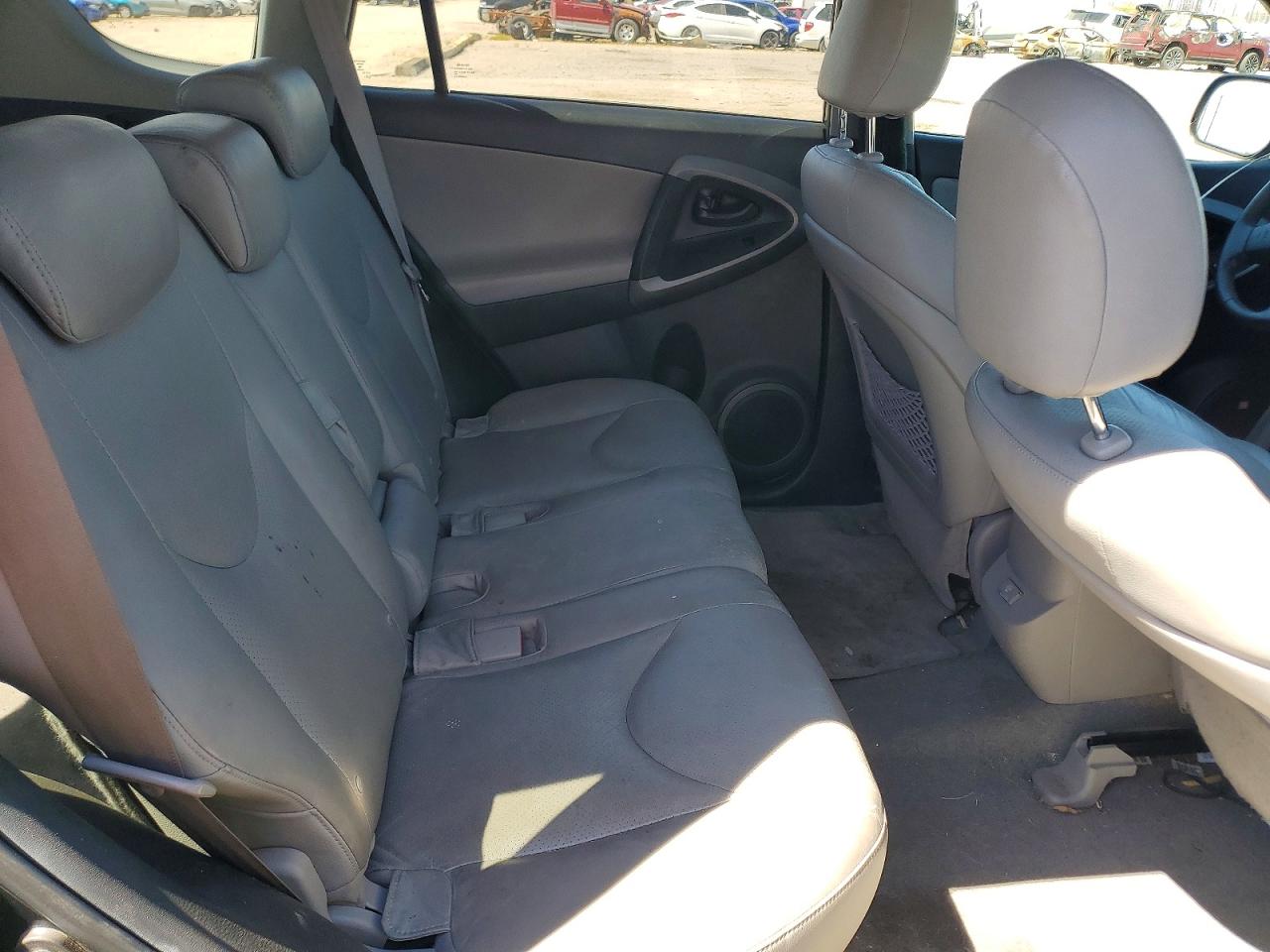 2010 TOYOTA RAV4 LIMITED photo 10
