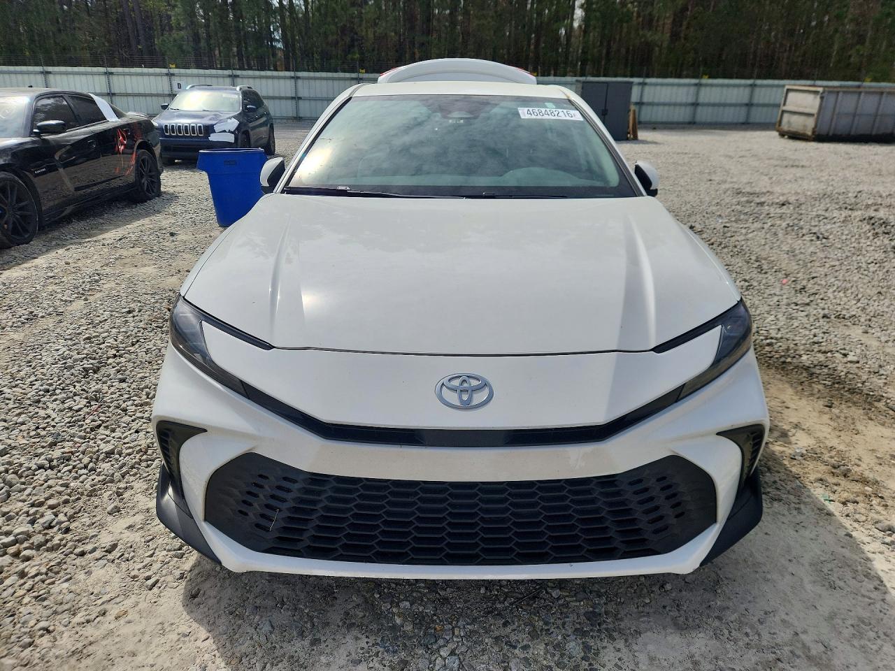 2025 TOYOTA CAMRY SE photo 9
