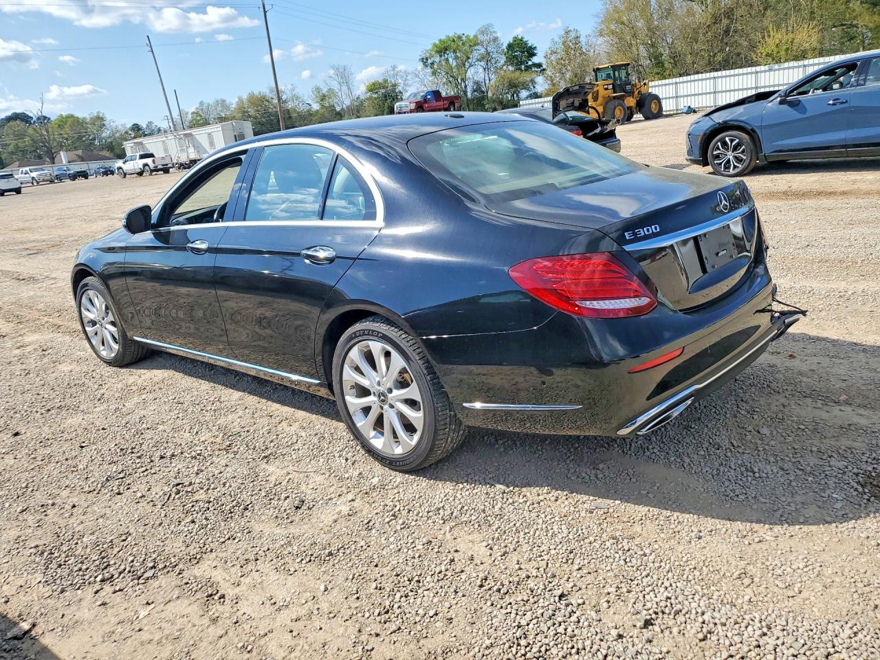 2018 MERCEDES-BENZ E 300 4MATIC photo 3