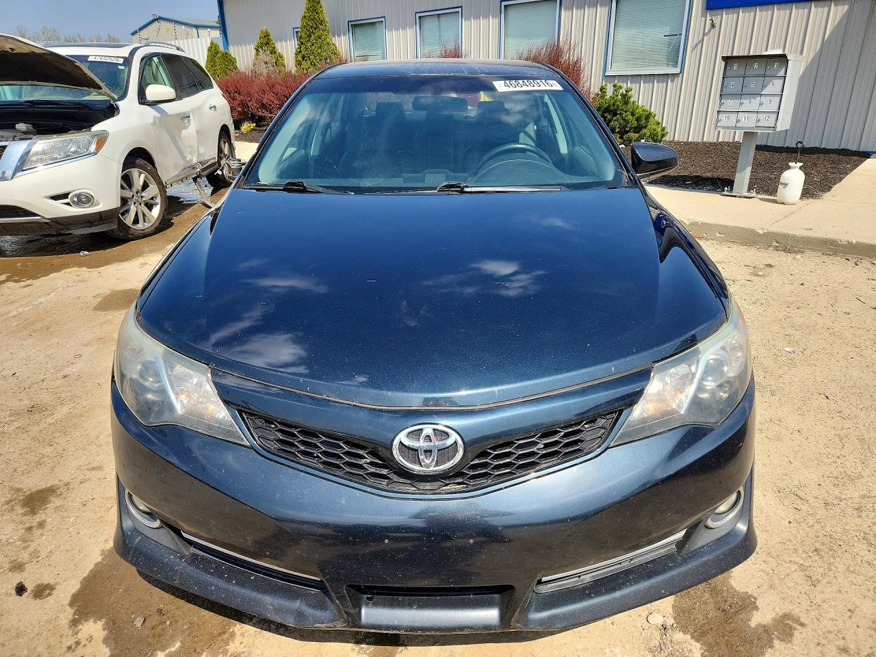 2013 TOYOTA CAMRY SE photo 5