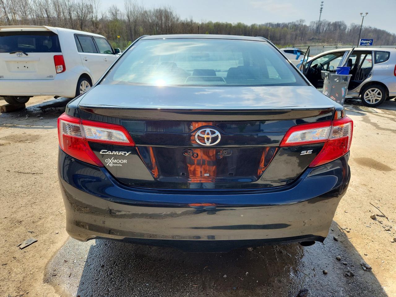 2013 TOYOTA CAMRY SE photo 6