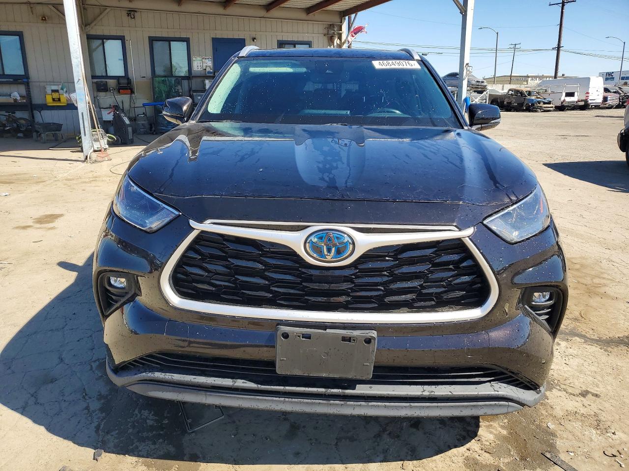 2022 TOYOTA HIGHLANDER HYBRID XLE photo 9