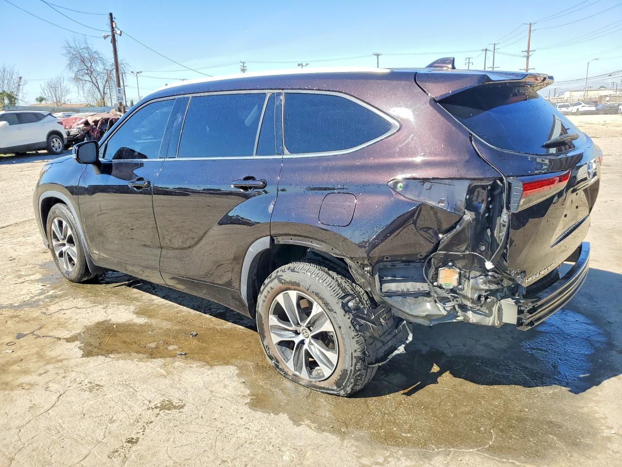 2022 TOYOTA HIGHLANDER HYBRID XLE photo 3