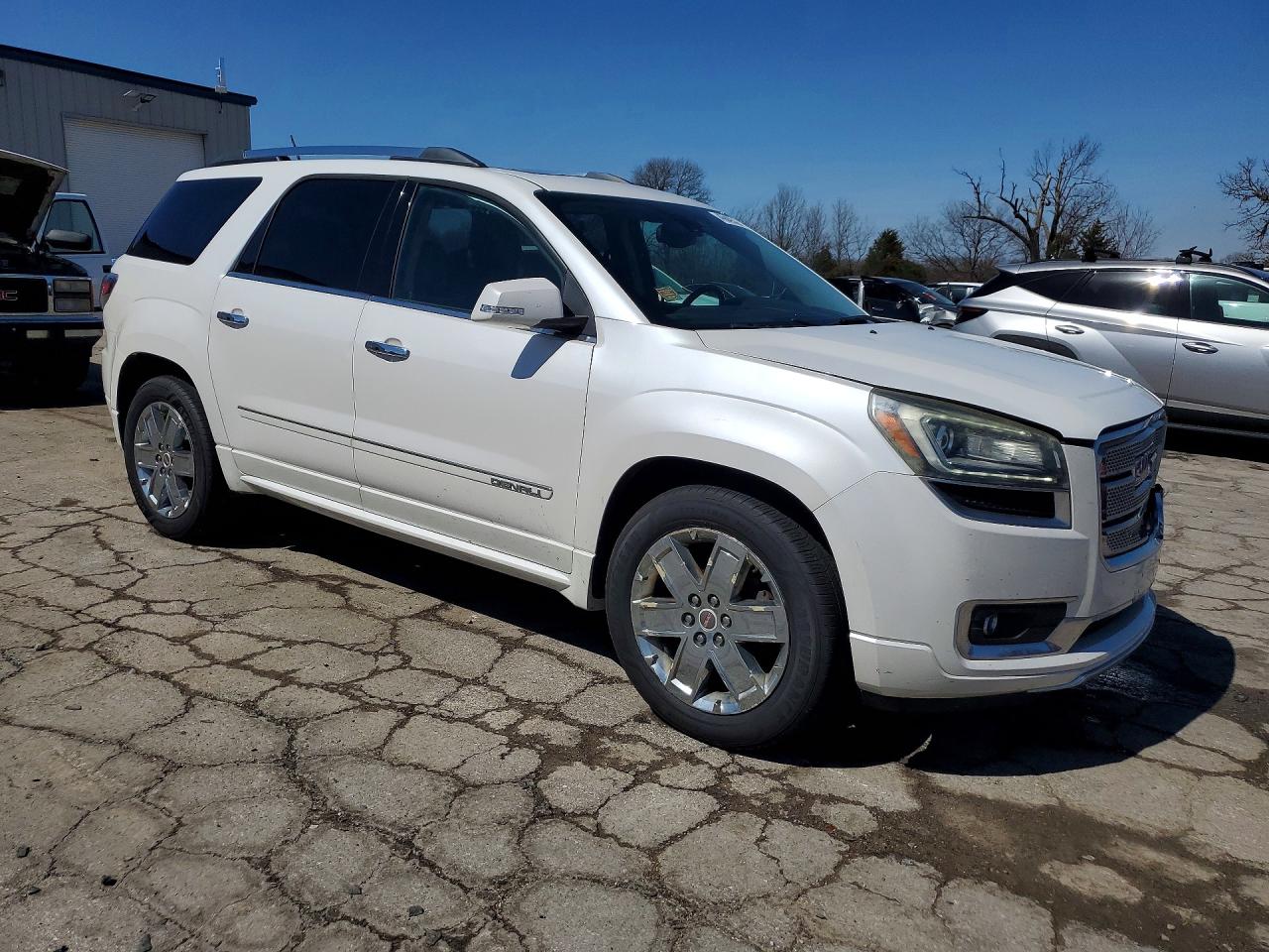 2016 GMC ACADIA DENALI photo 4