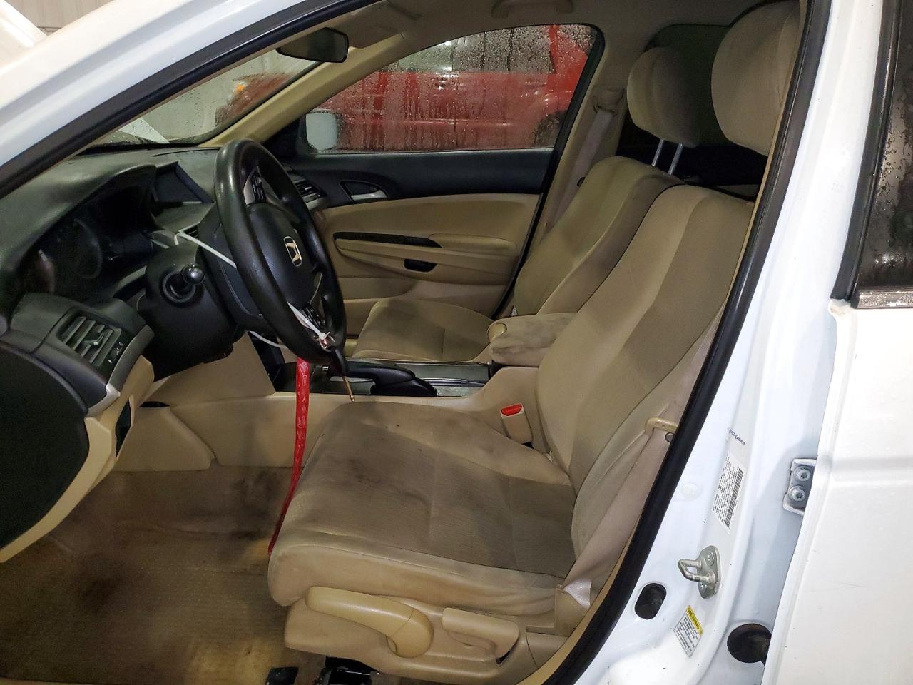 2012 HONDA ACCORD LX photo 13