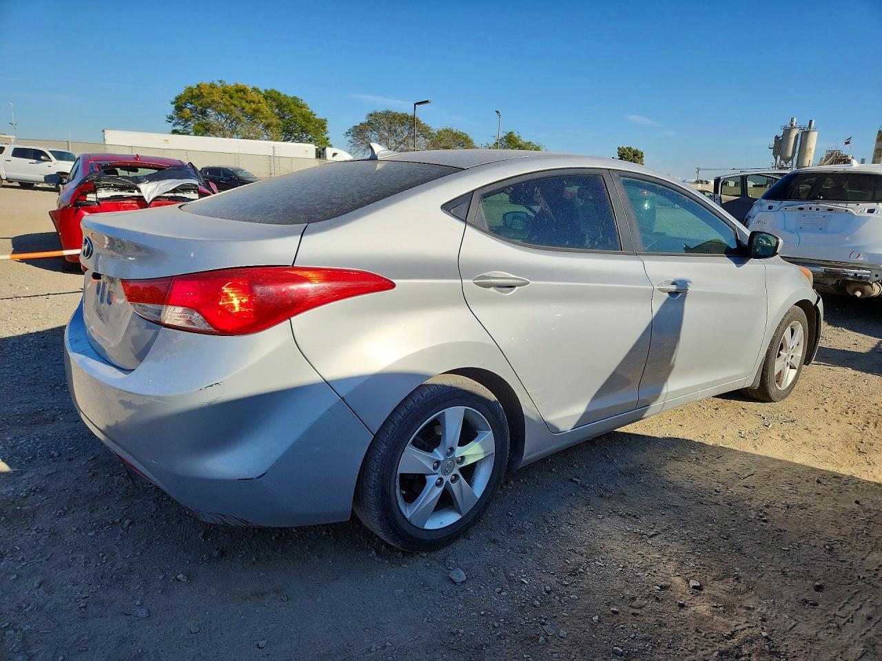 2013 HYUNDAI ELANTRA GLS photo 3