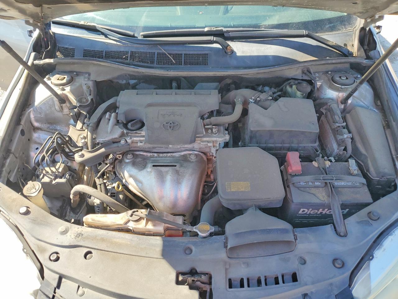2015 TOYOTA CAMRY LE photo 21