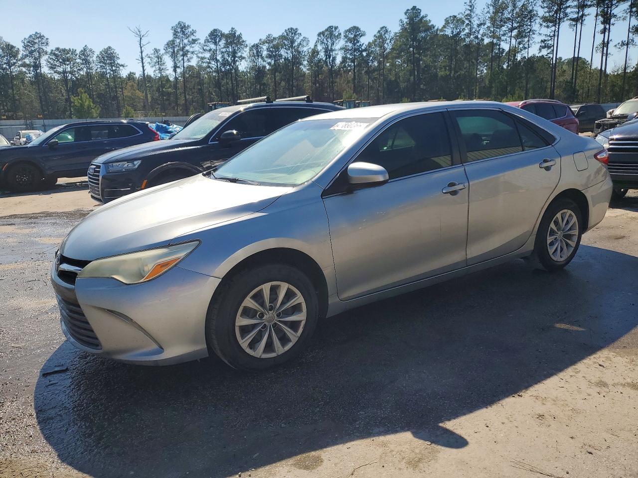 2015 TOYOTA CAMRY