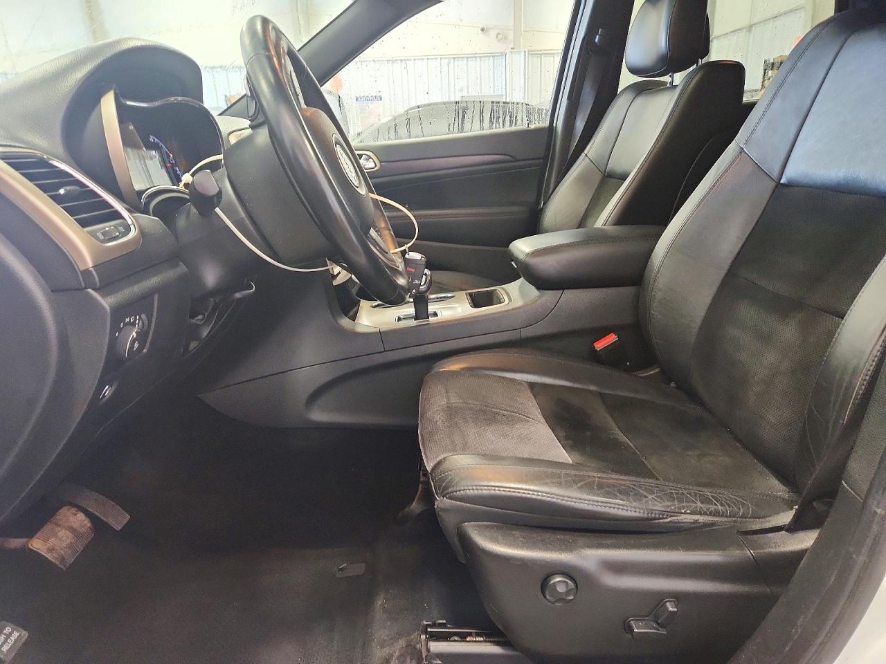 2014 JEEP GRAND CHEROKEE LAREDO photo 13