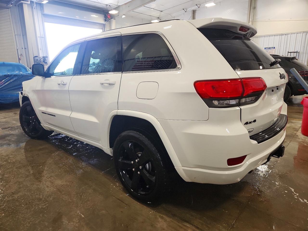 2014 JEEP GRAND CHEROKEE LAREDO photo 3