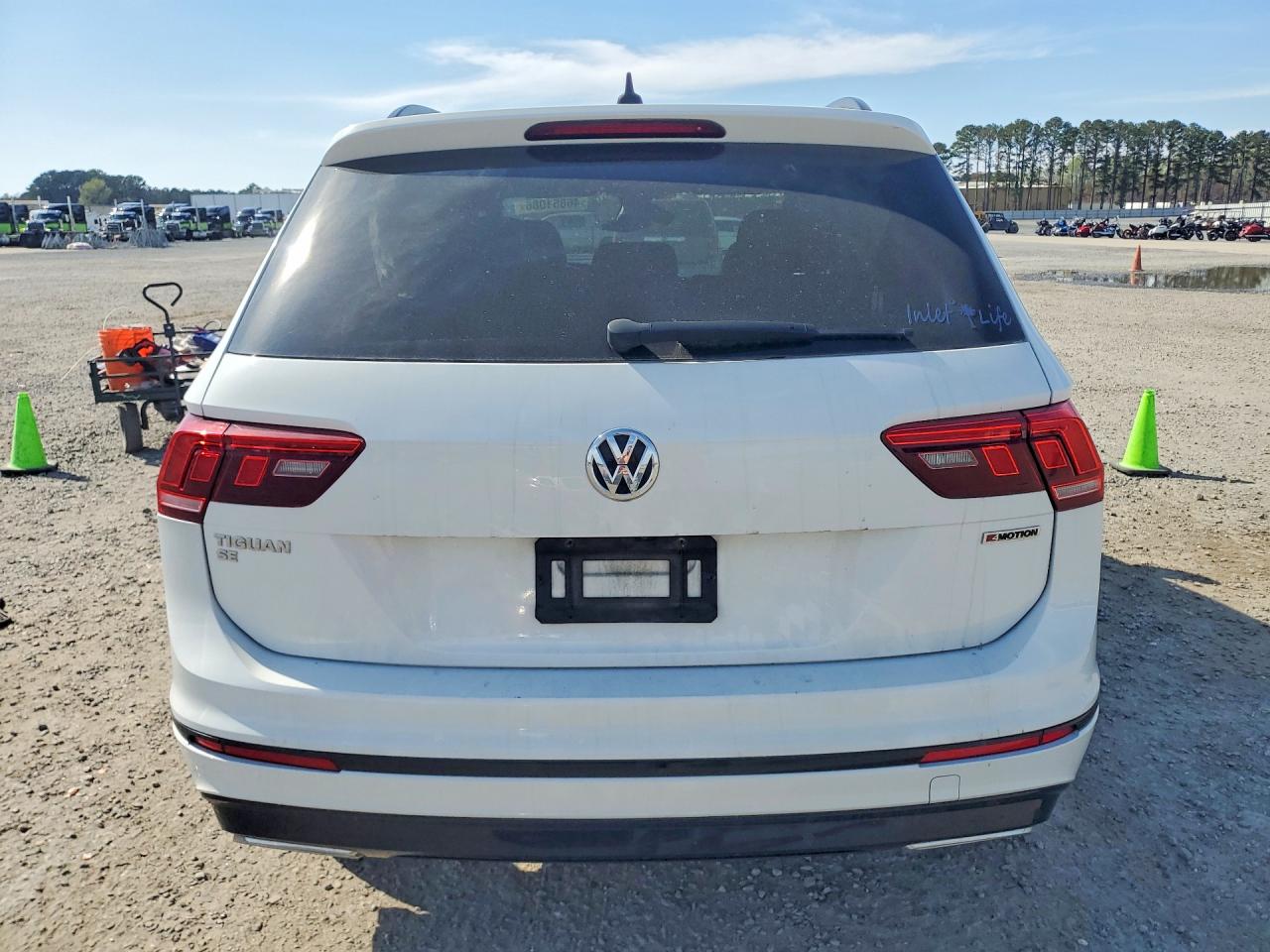 2020 VOLKSWAGEN TIGUAN SE photo 11