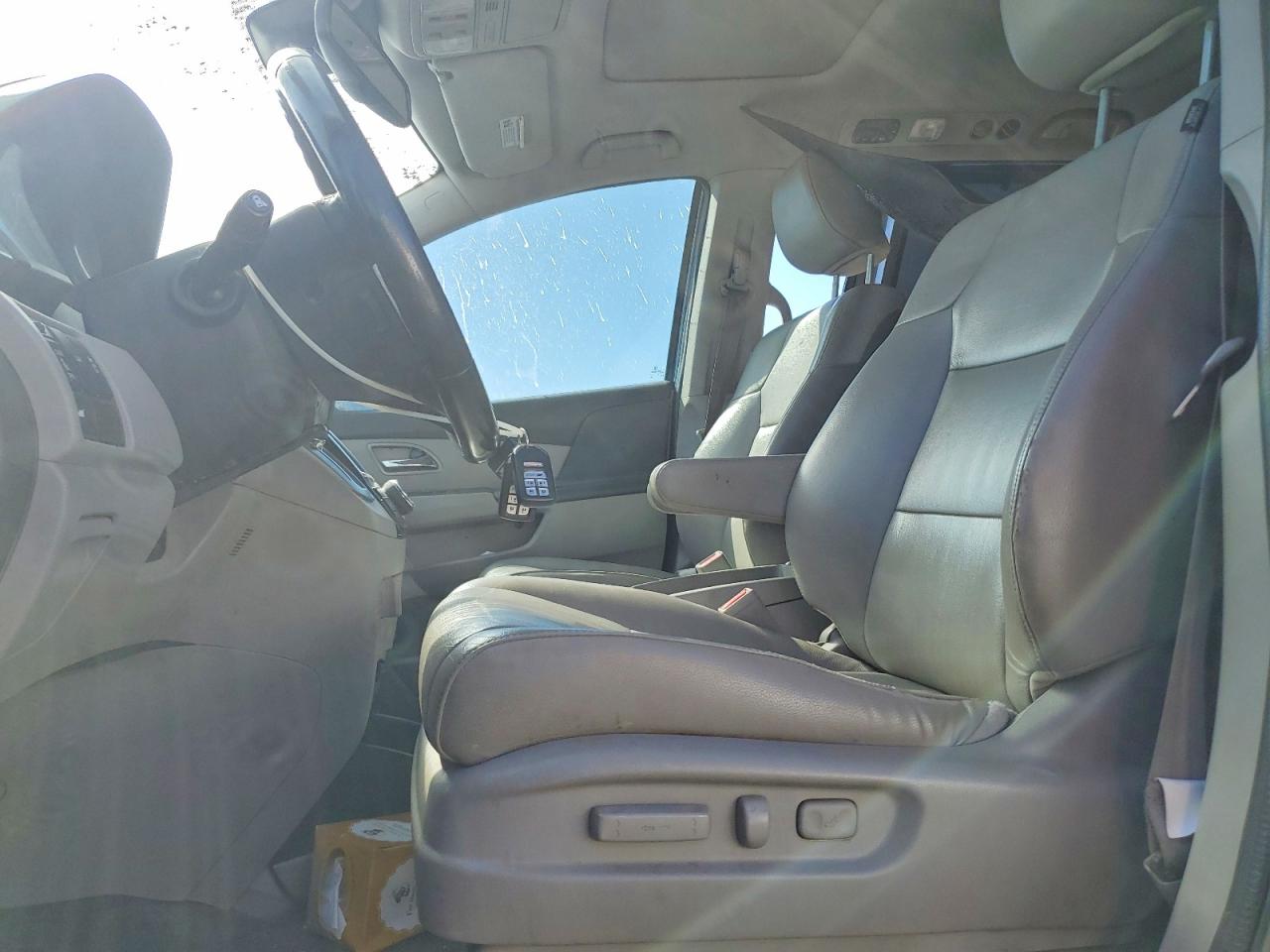 2014 HONDA ODYSSEY EXL photo 13