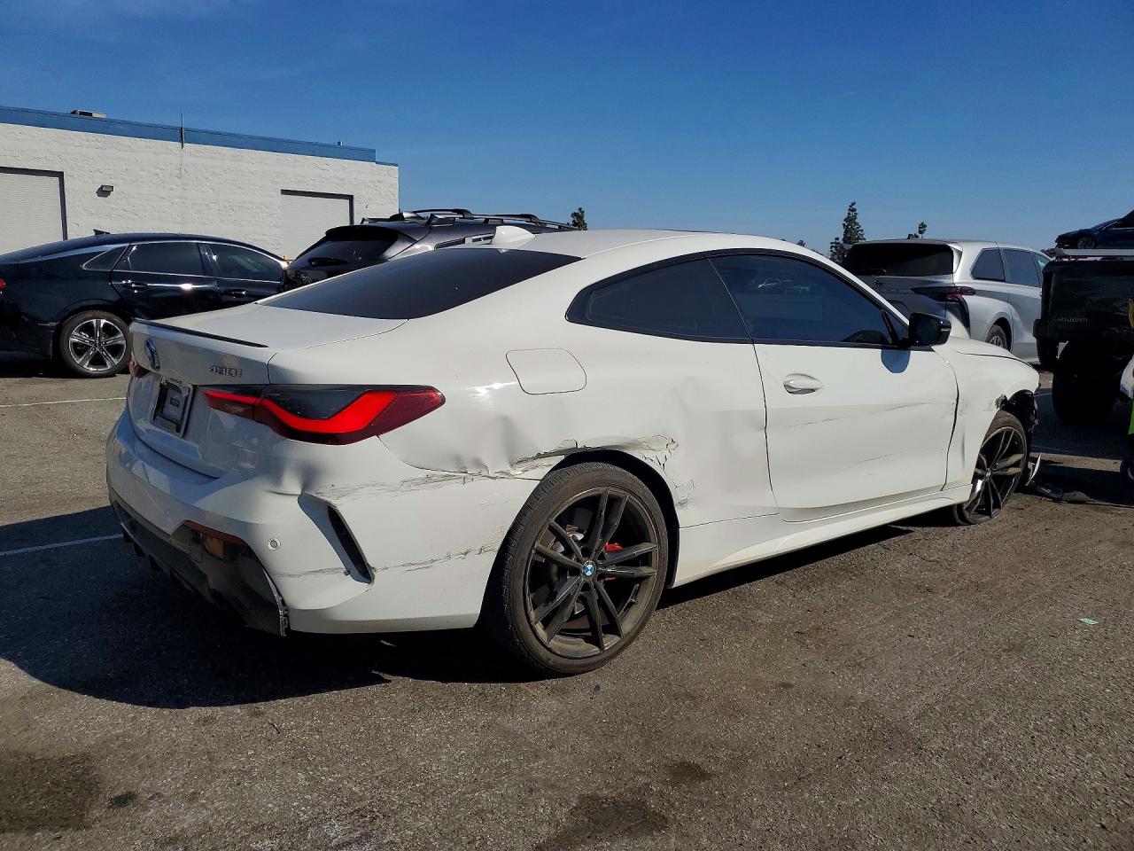 2023 BMW 430XI photo 3