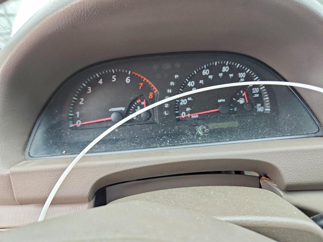 2004 TOYOTA CAMRY LE photo 9