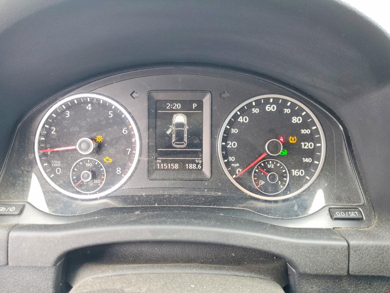 2013 VOLKSWAGEN TIGUAN S photo 9