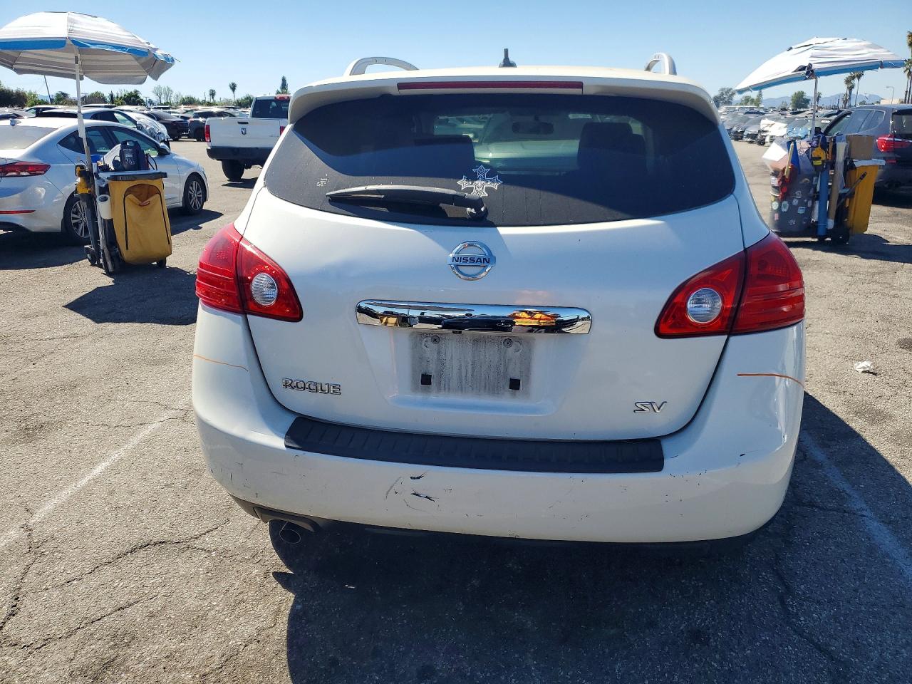 2013 NISSAN ROGUE S photo 6