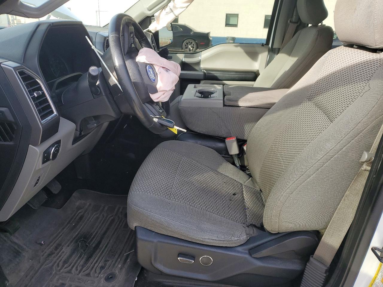 2017 FORD F150 SUPERCREW photo 13