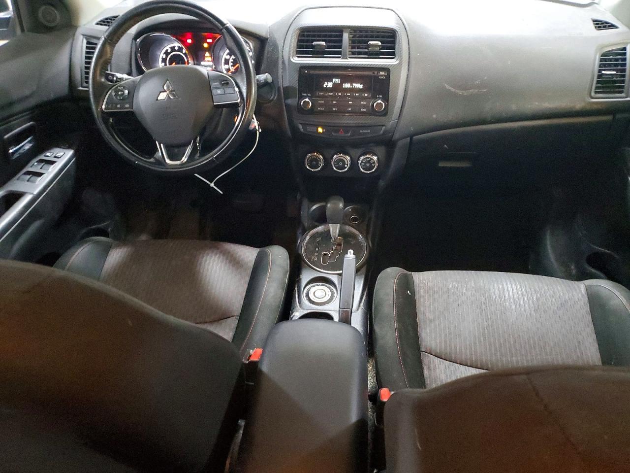 2017 MITSUBISHI OUTLANDER SPORT ES photo 15