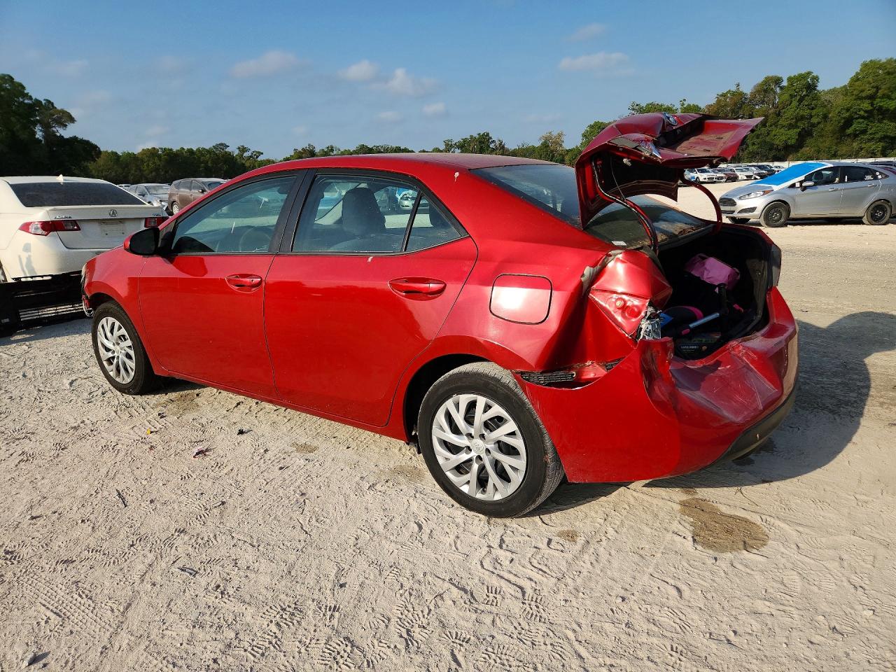 2019 TOYOTA COROLLA LE photo 3