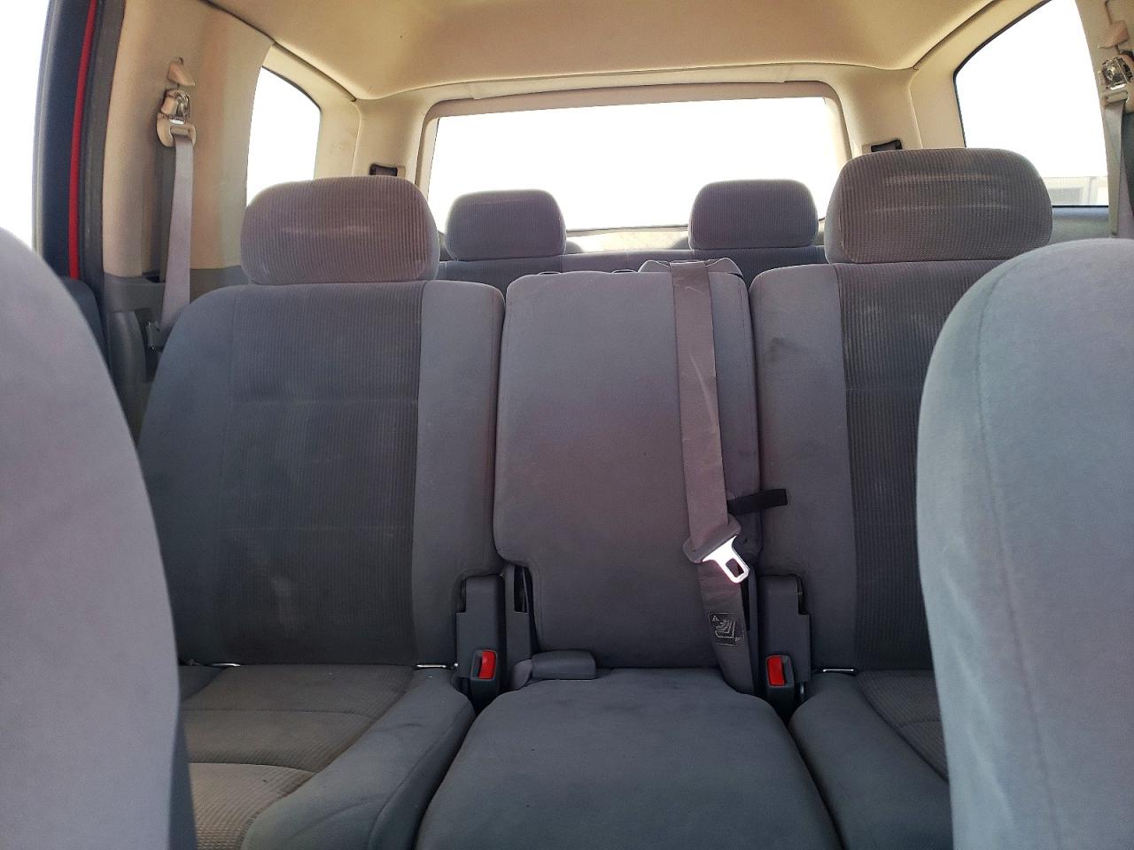 2004 DODGE DURANGO SLT photo 19