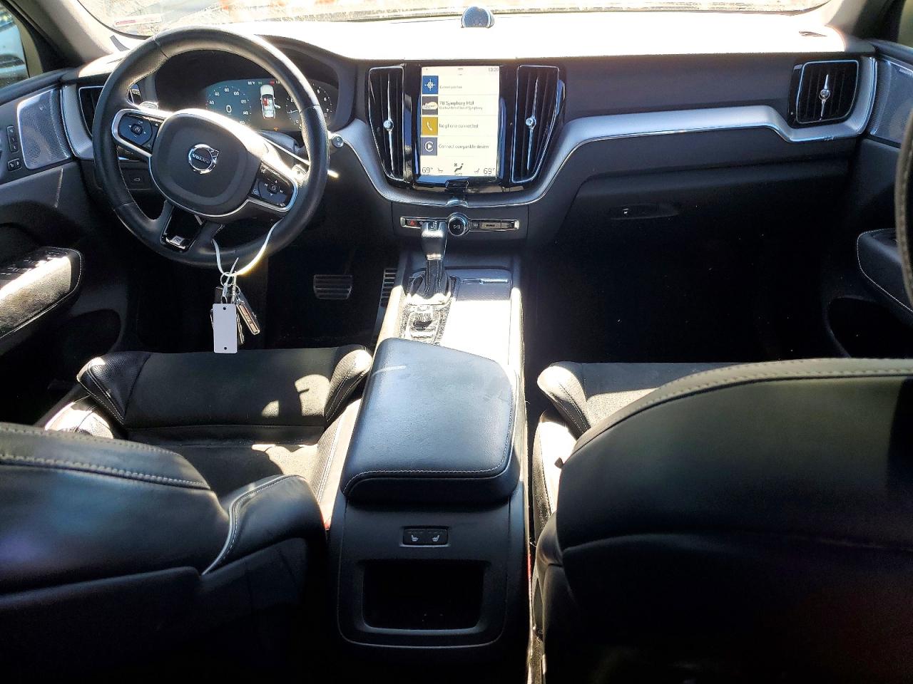2019 VOLVO XC60 T6 R-DESIGN photo 15