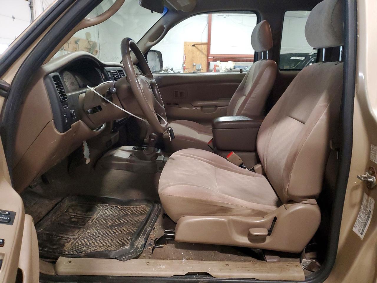 2004 TOYOTA TACOMA V6 photo 13