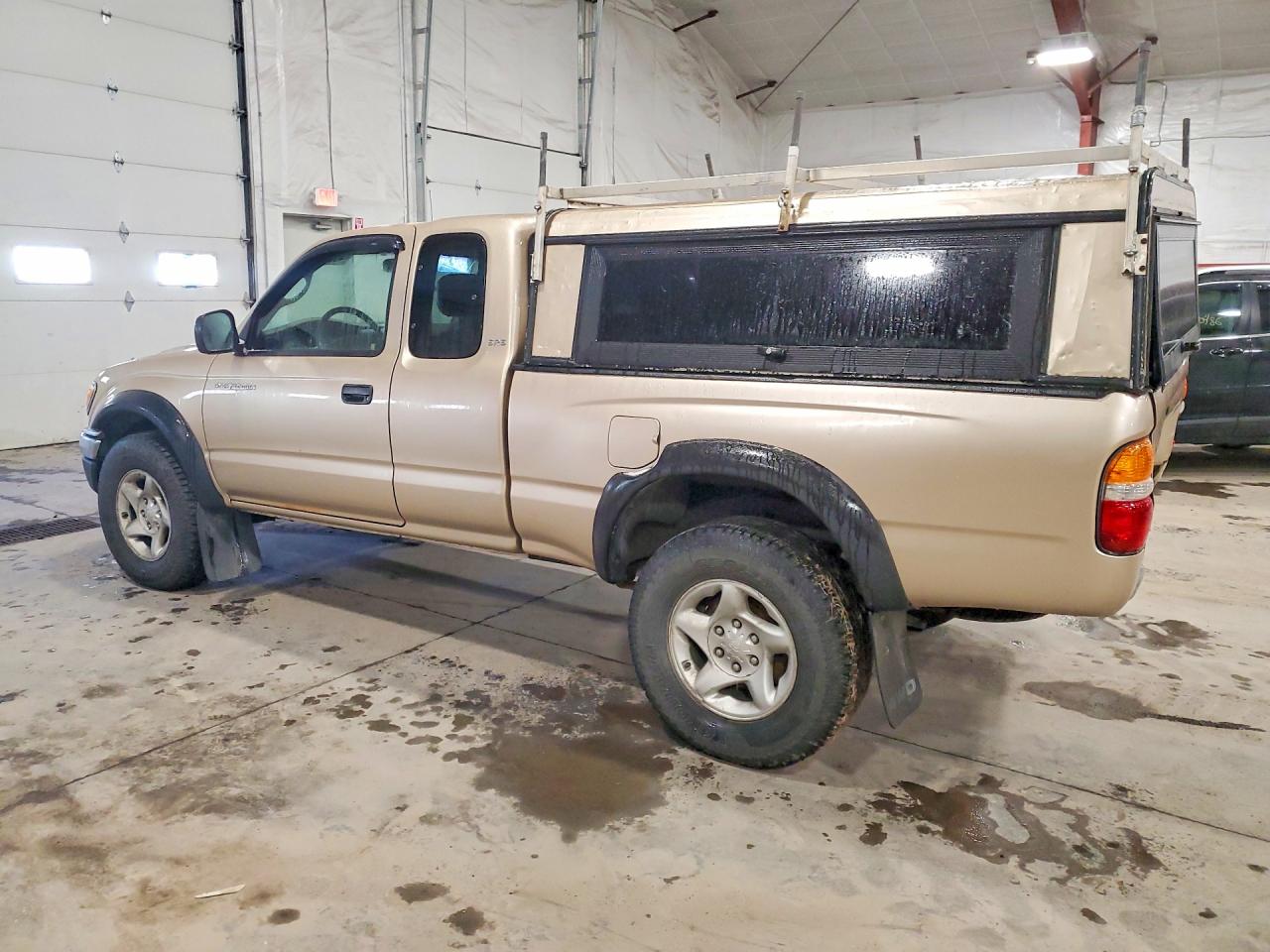2004 TOYOTA TACOMA V6 photo 3
