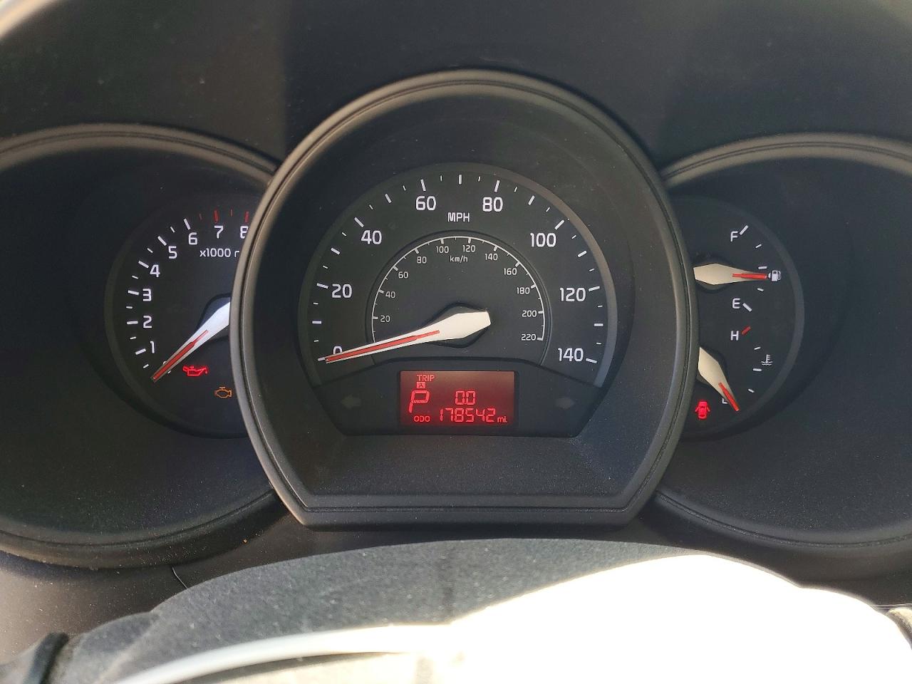 2016 KIA RIO LX photo 17