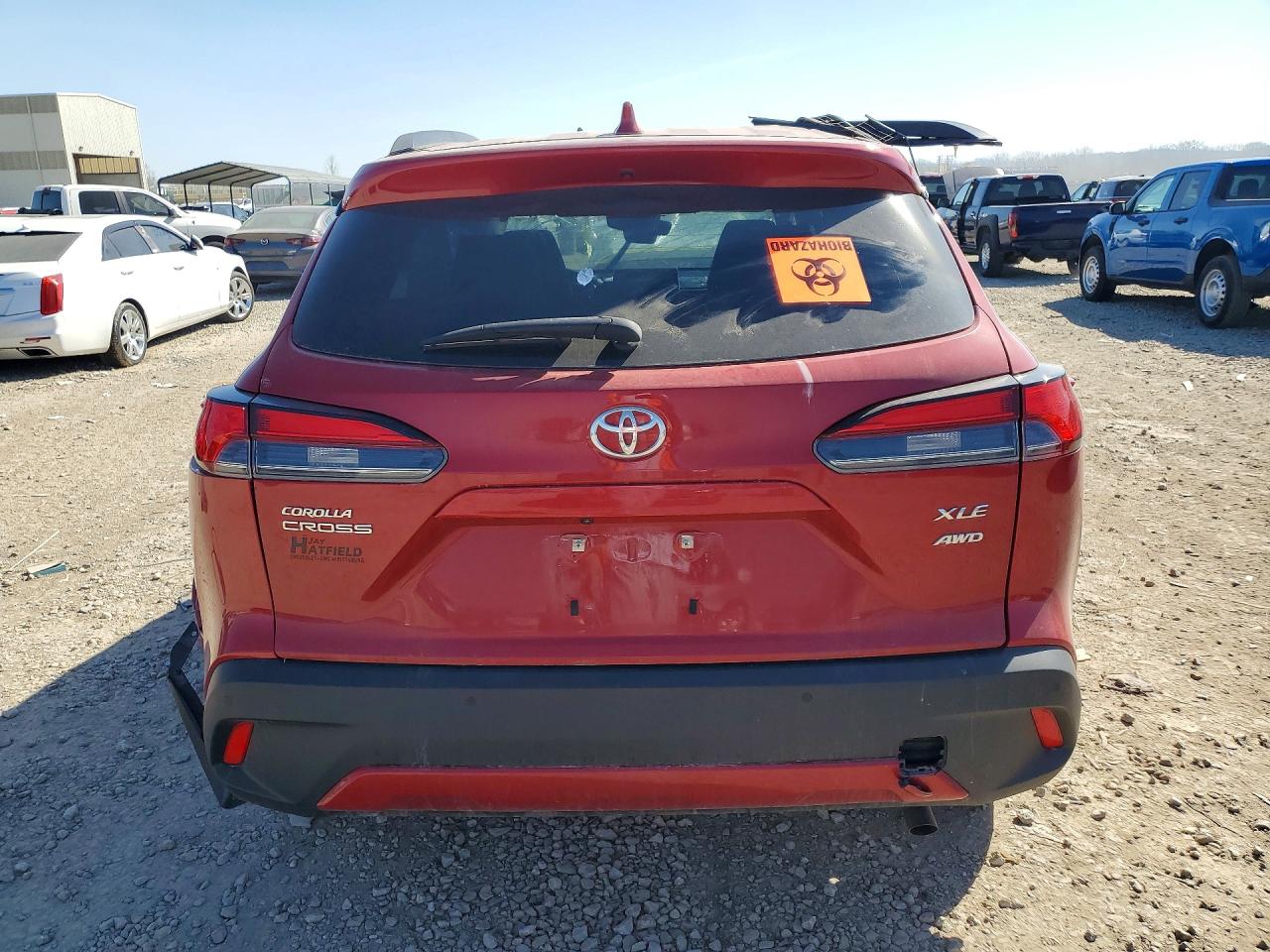 2022 TOYOTA COROLLA CROSS XLE photo 11