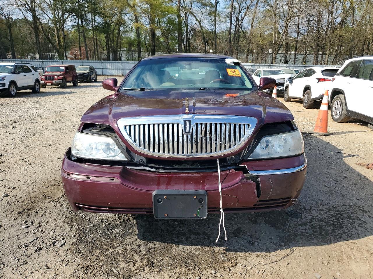 2007 LINCOLN TOWN CAR photo 9
