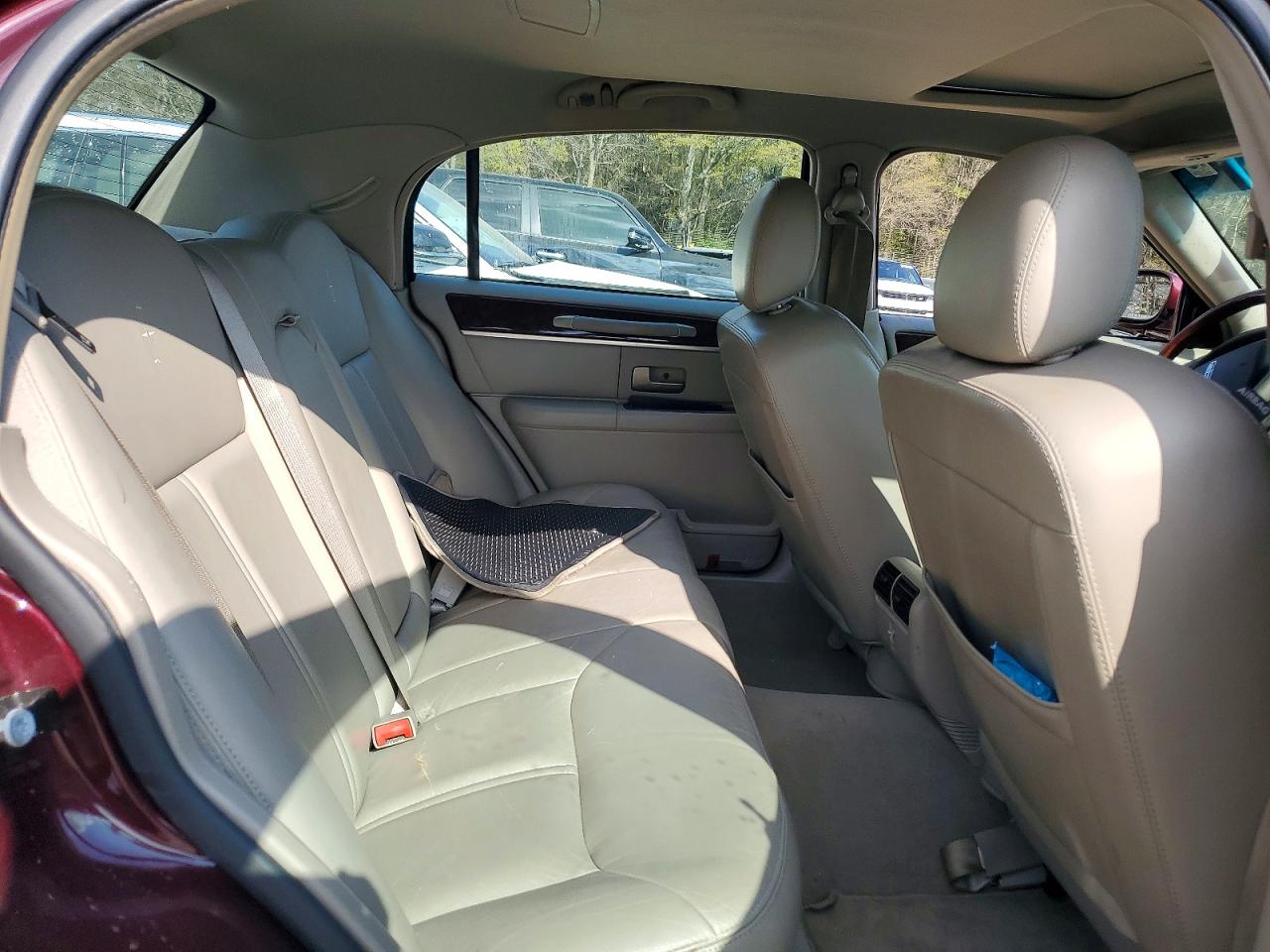 2007 LINCOLN TOWN CAR photo 19