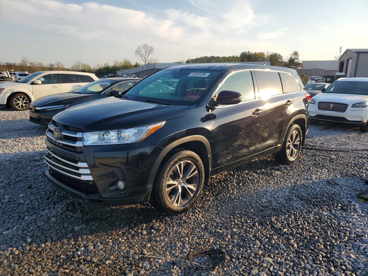 2018 TOYOTA HIGHLANDER
