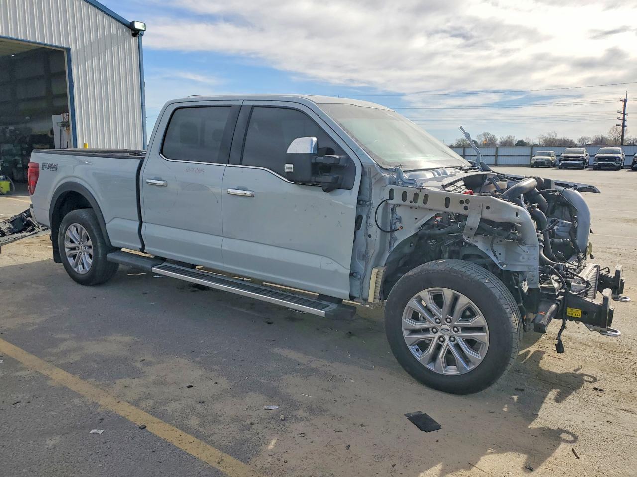 2024 FORD F150 LARIAT photo 4
