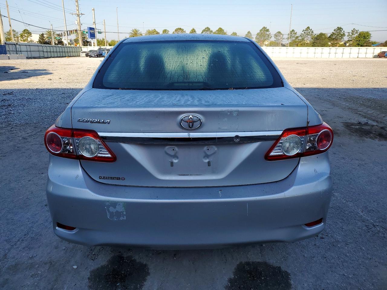 2013 TOYOTA COROLLA L photo 11