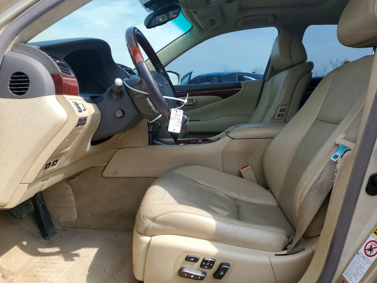 2007 LEXUS LS photo 13