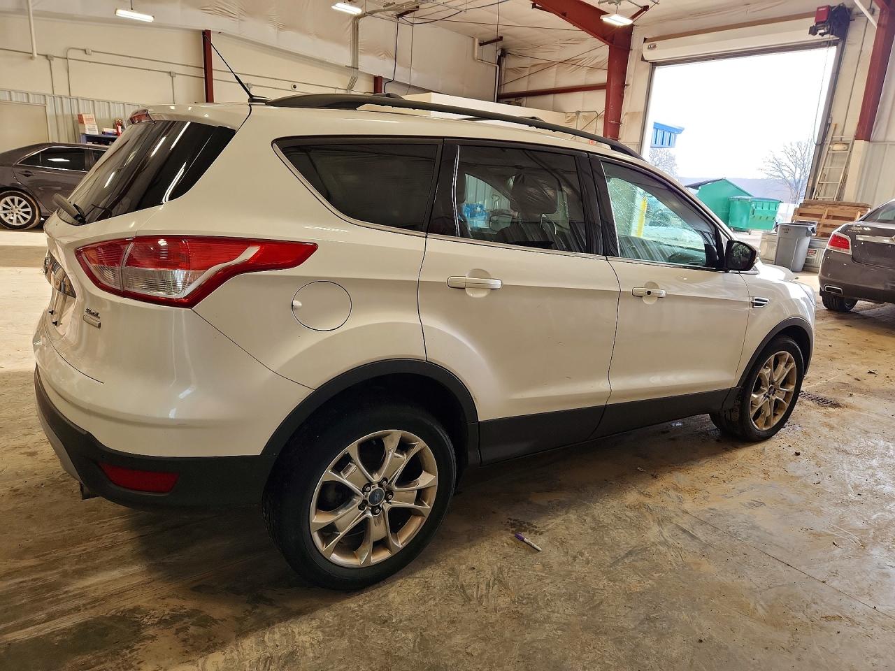 2013 FORD ESCAPE photo 3