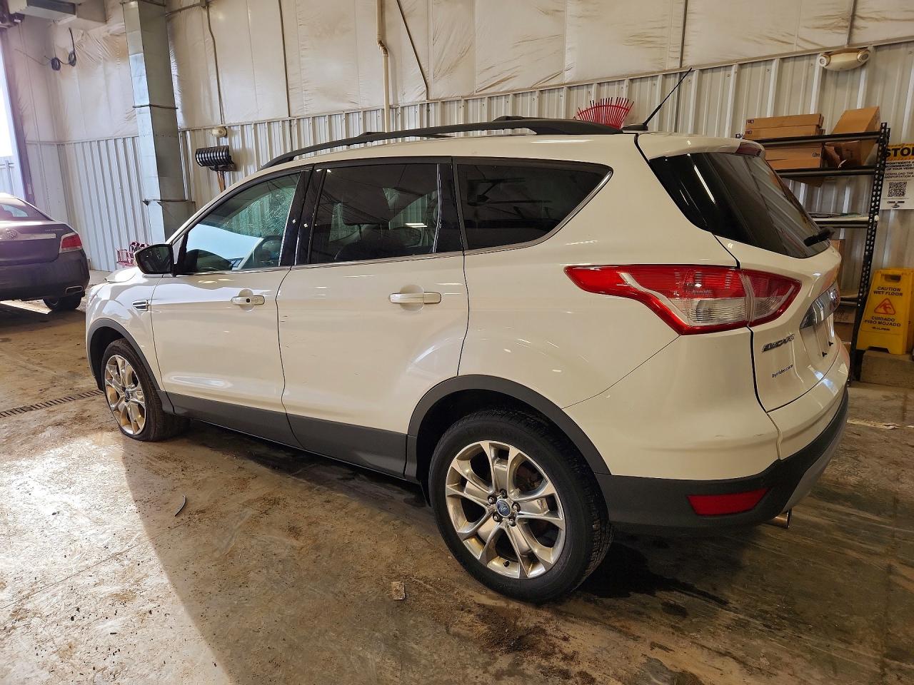 2013 FORD ESCAPE photo 2