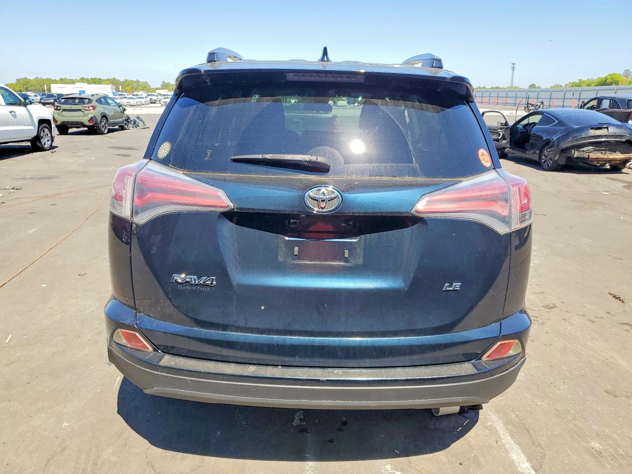 2017 TOYOTA RAV4 LE photo 6