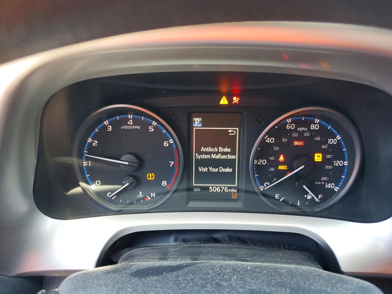 2017 TOYOTA RAV4 LE photo 9