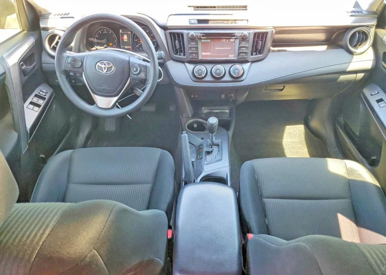 2017 TOYOTA RAV4 LE photo 8