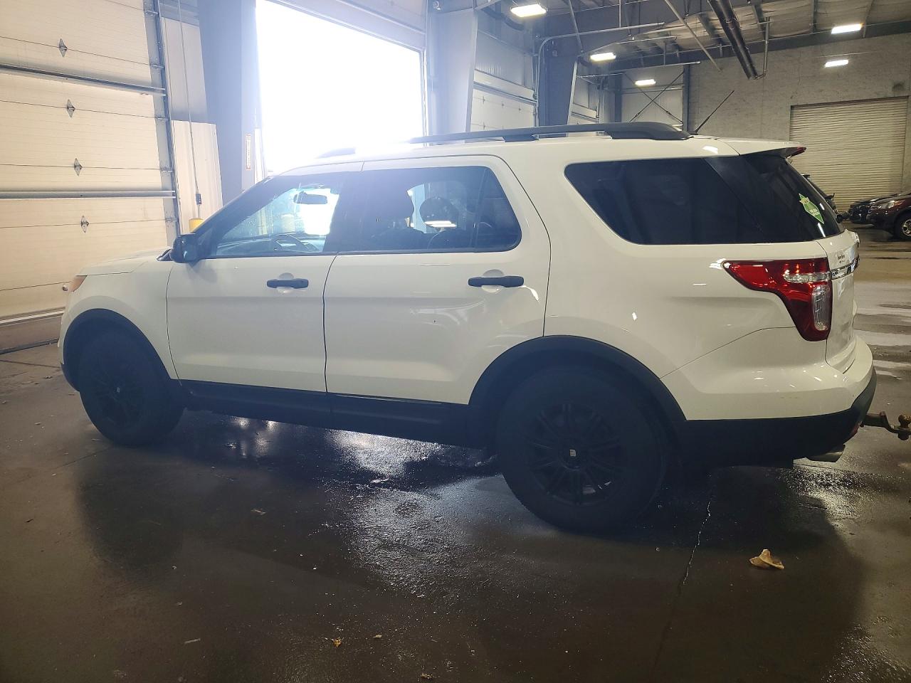 2014 FORD EXPLORER photo 2