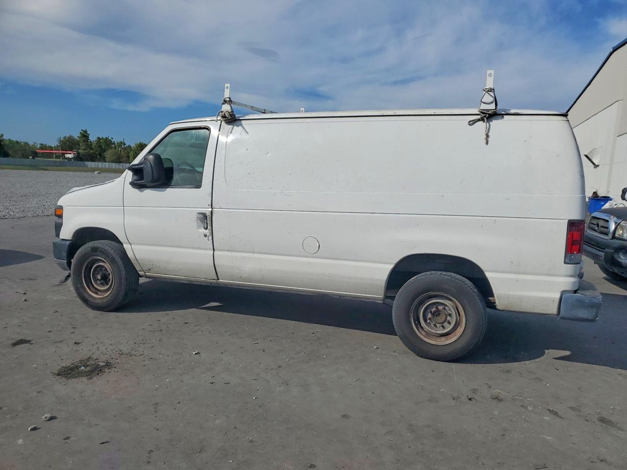 2008 FORD E250 DELIVERY VAN photo 3