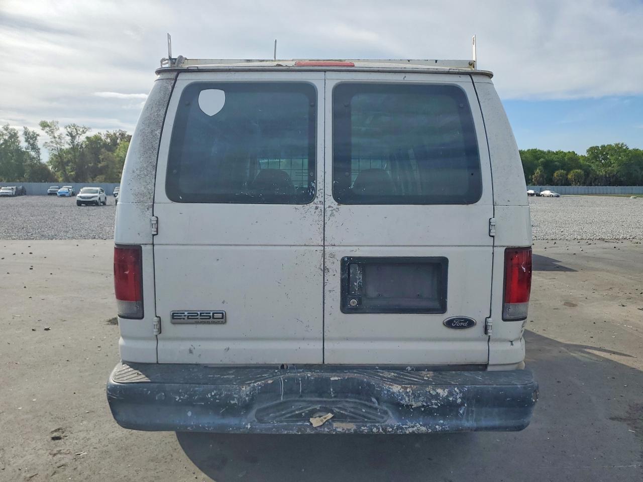 2008 FORD E250 DELIVERY VAN photo 11