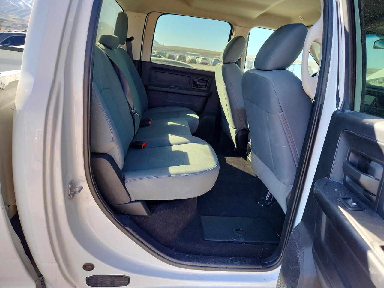 2018 RAM 2500 ST photo 19