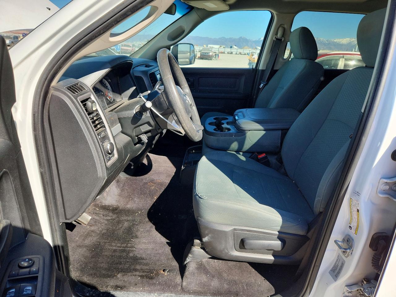 2018 RAM 2500 ST photo 13