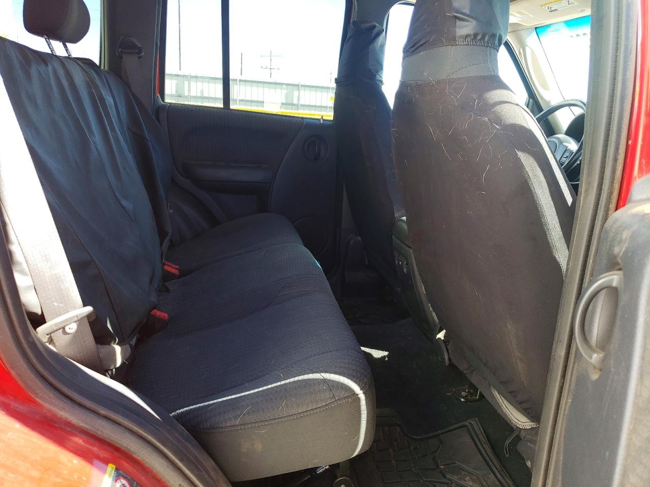 2002 JEEP LIBERTY SPORT photo 21