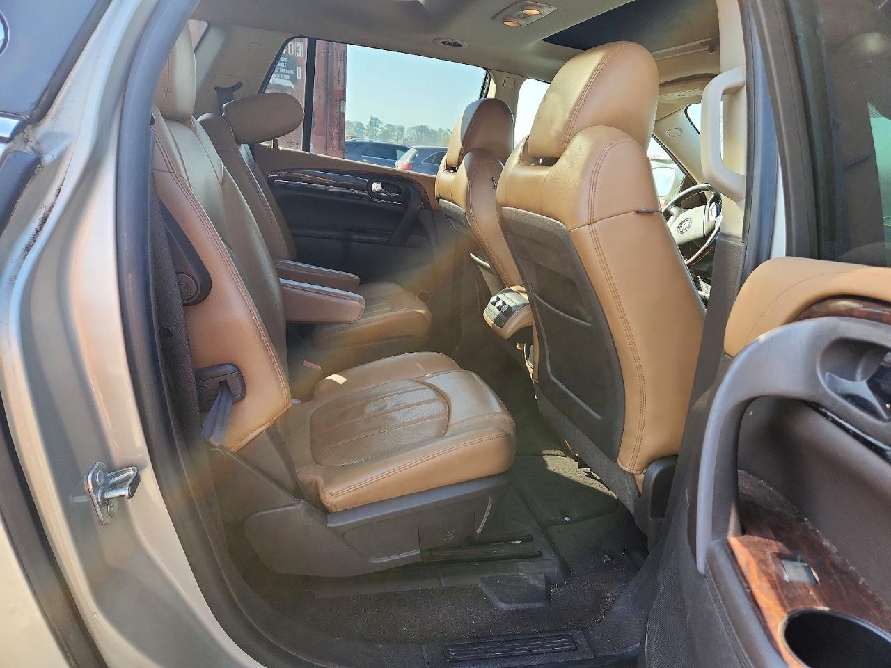 2016 BUICK ENCLAVE photo 11