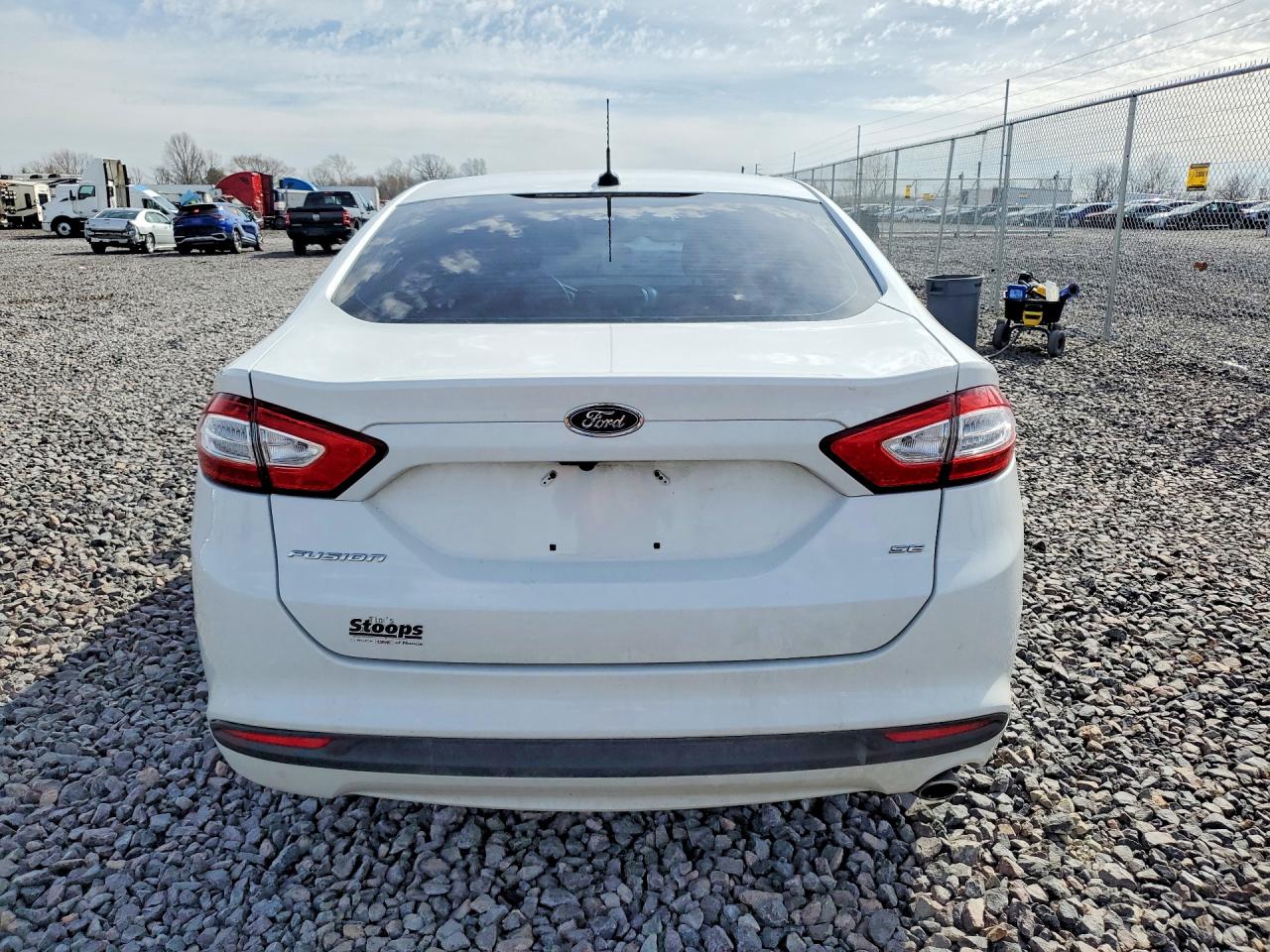 2016 FORD FUSION SE photo 6